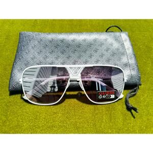 NEW - Guess White Pilot Navigator Sunglasses | Silver Brow Bar Gradient Lens